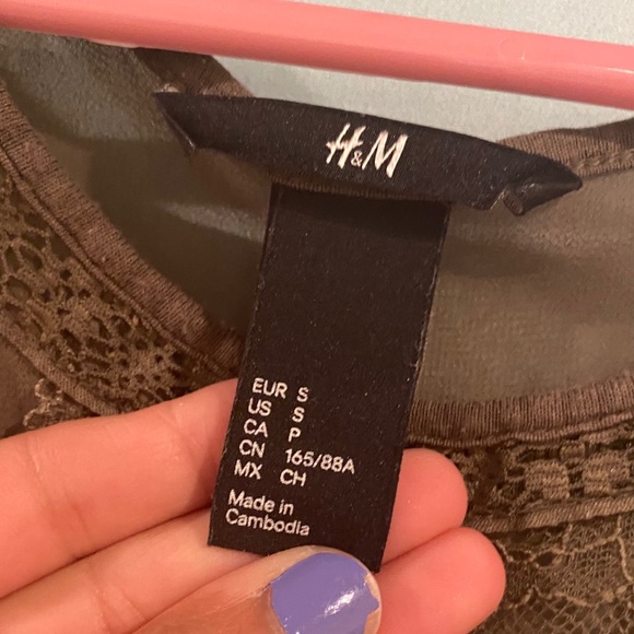 H&M size small lace top - Picture 2 of 2